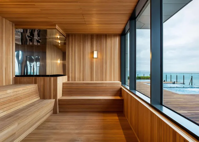Hotel Ananti At Cove 5*