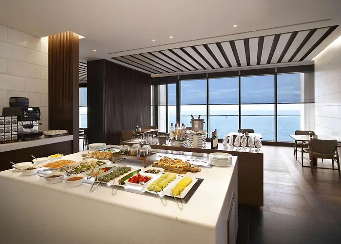 Hotel Ananti At Cove 5*