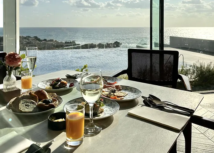 Hotel Ananti At Cove